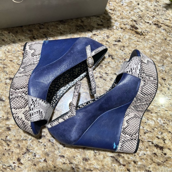 ❗️SALE❗️Jessica Simpson Royal Blue & Snakeskin Wedge Heels 9.5M - Picture 4 of 11